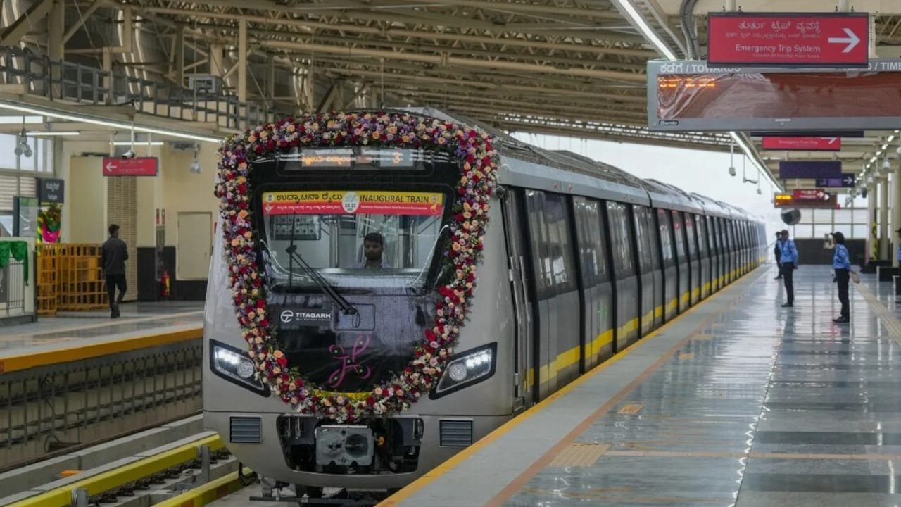 Bengaluru Metro Hikes Penalties Up To Rs 20,000 For Nuisance, Loud Music, Trespassing
