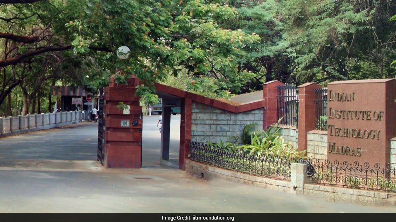 IIT Madras Launches One-Week AI Startup Course, Offers Rs 4 Lakh Prize For Best Pitch