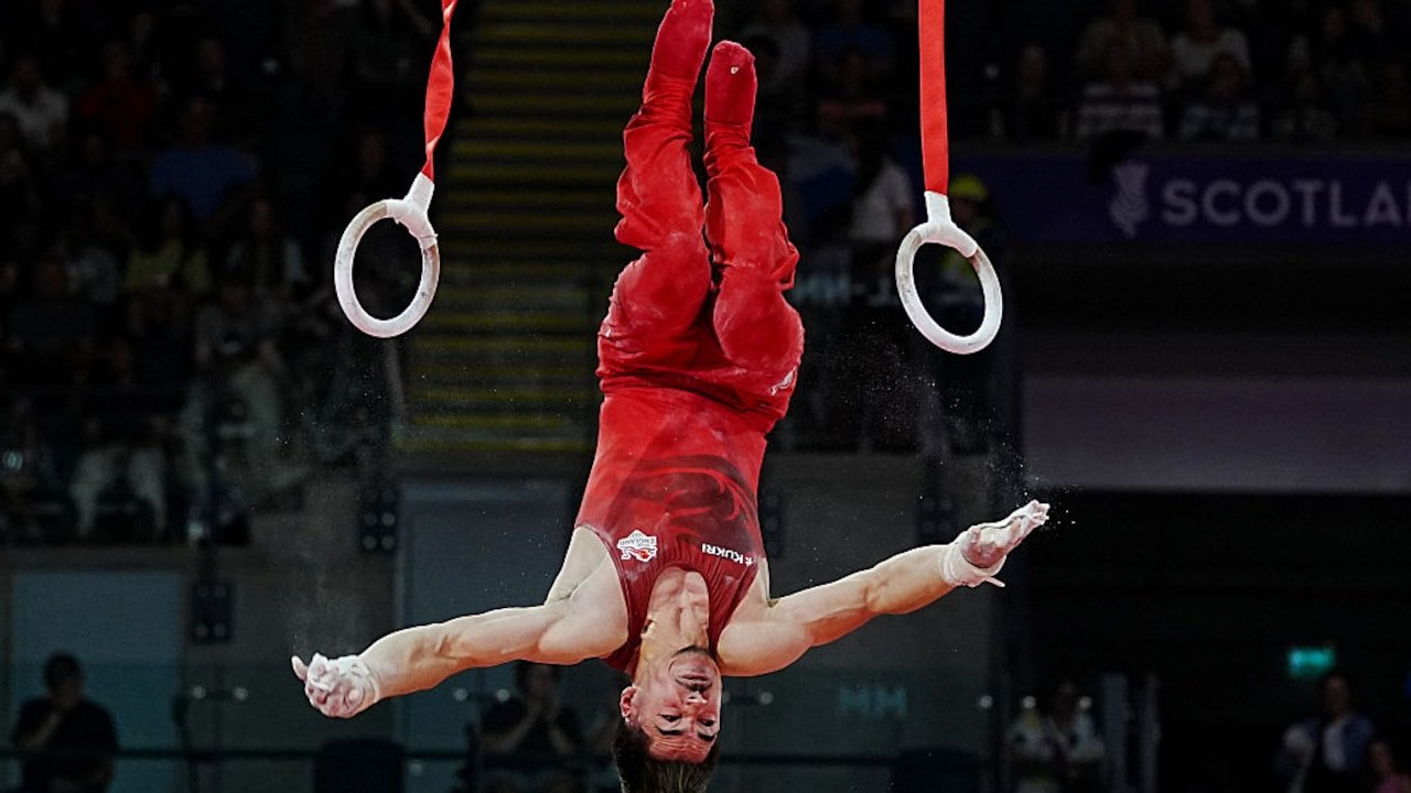 England's Gabriel Langton Takes Scary Fall During Commonwealth Games 2026 Gymnastics Final - Video