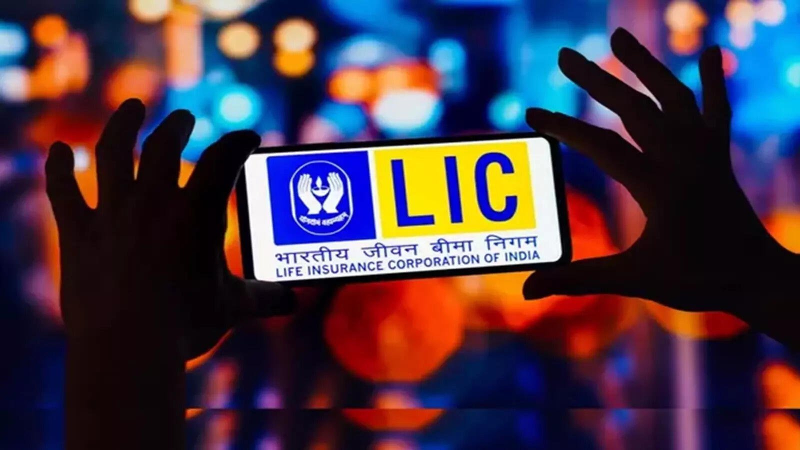 LIC OFS off to a strong start as institutional investors subscribe 66% by noon