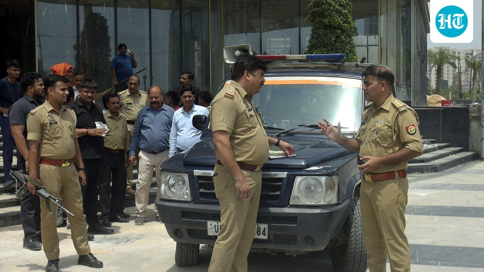 XUV rams three two-wheelers, kills retired army jawan in Hyderabad