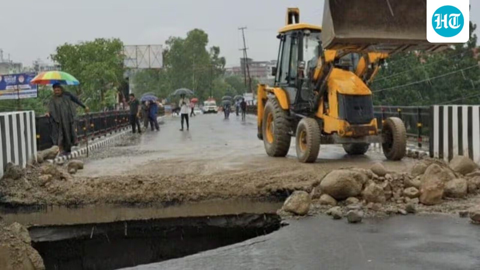 Notice issued to design consultant after approach road to Uttarakhand bridge caves in