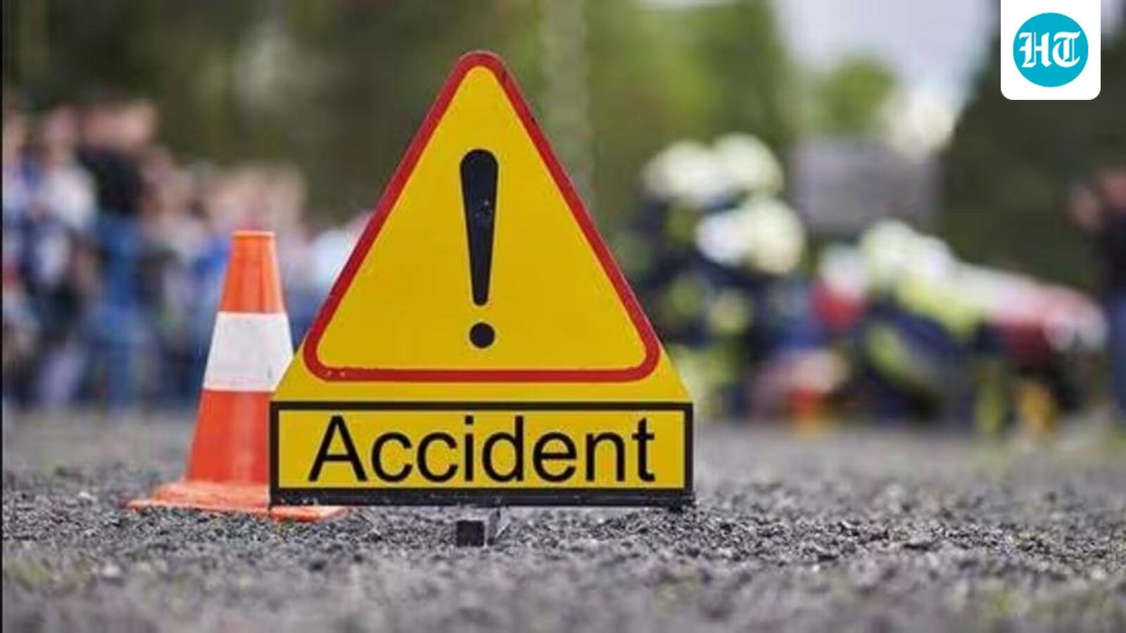Four killed after tractor-trolley carrying bricks overturns in Lucknow